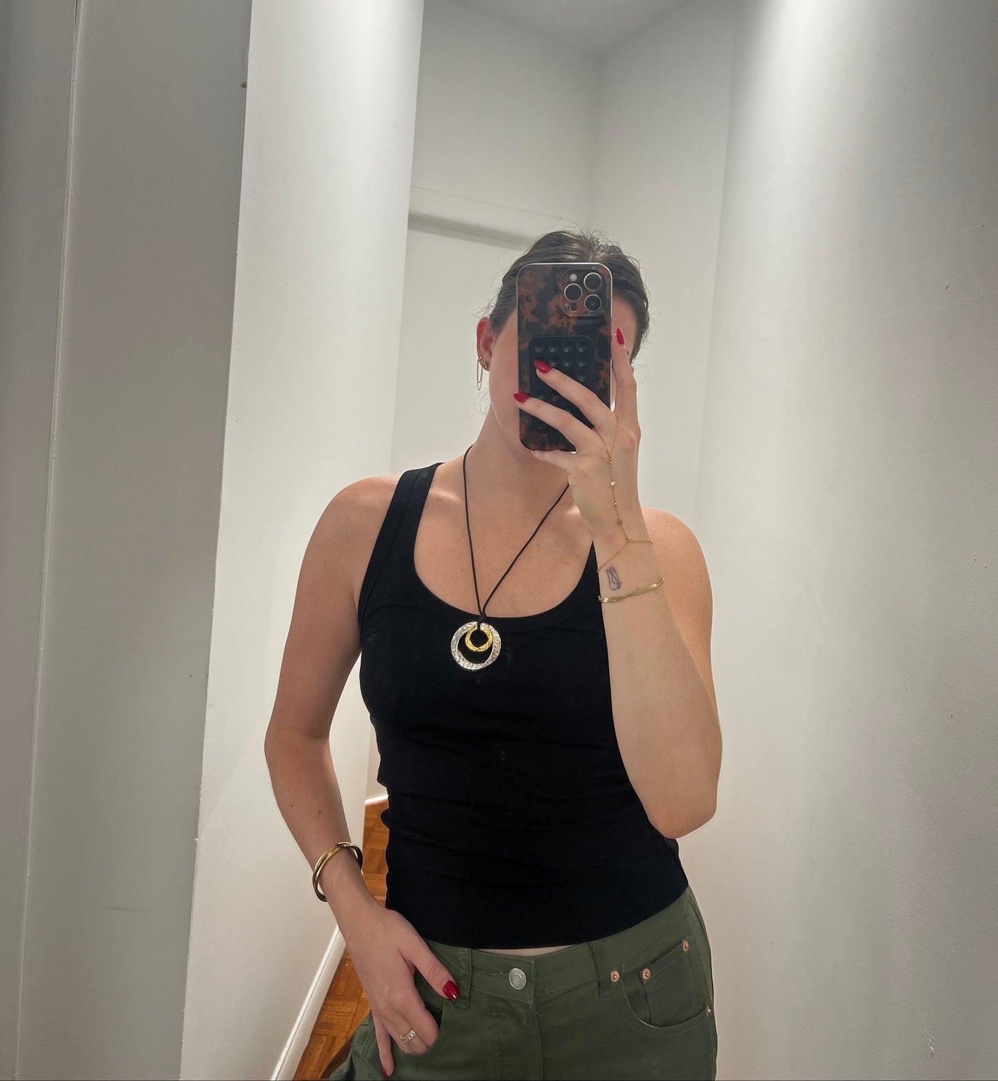 TWO TONE ORGANIC PENDANT NECKLACE - Aurelia