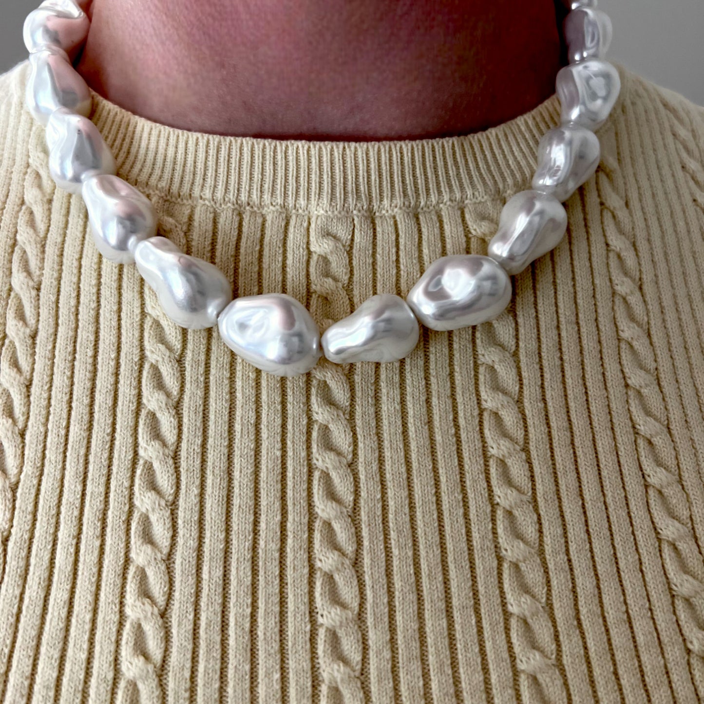 BAROQUE PEARL NECKLACE