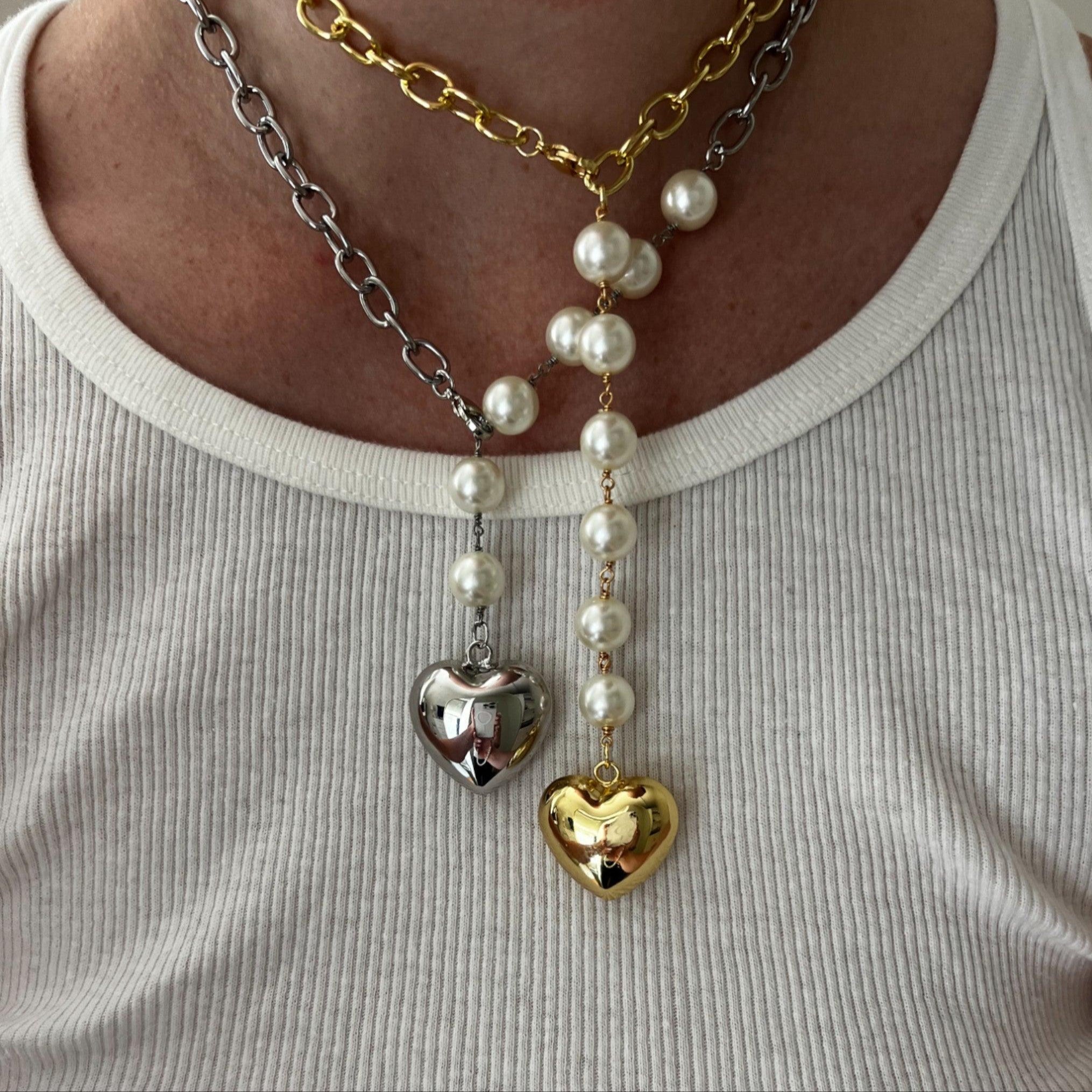 PUFFY HEART PEARL NECKLACE SILVER - Aurelia