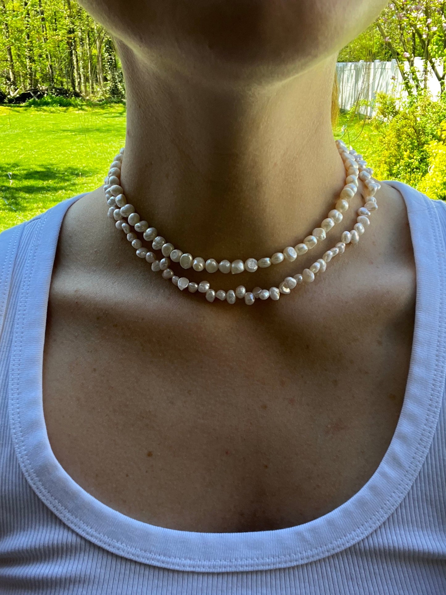 round freshwater pearl necklace gold